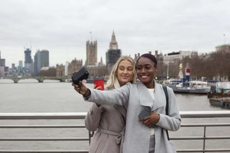 UK Immigration from UAE 768x512 1